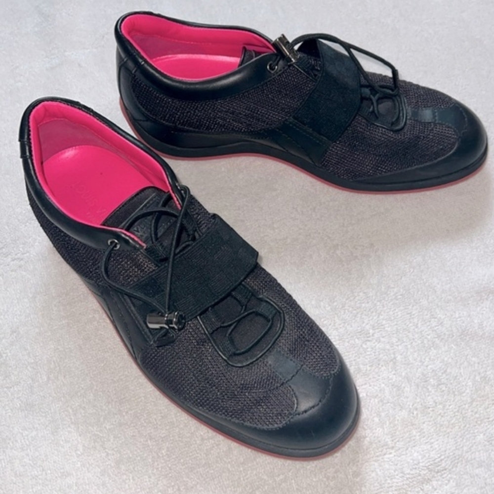 LOUIS VUITTON Black and Pink Sneakers